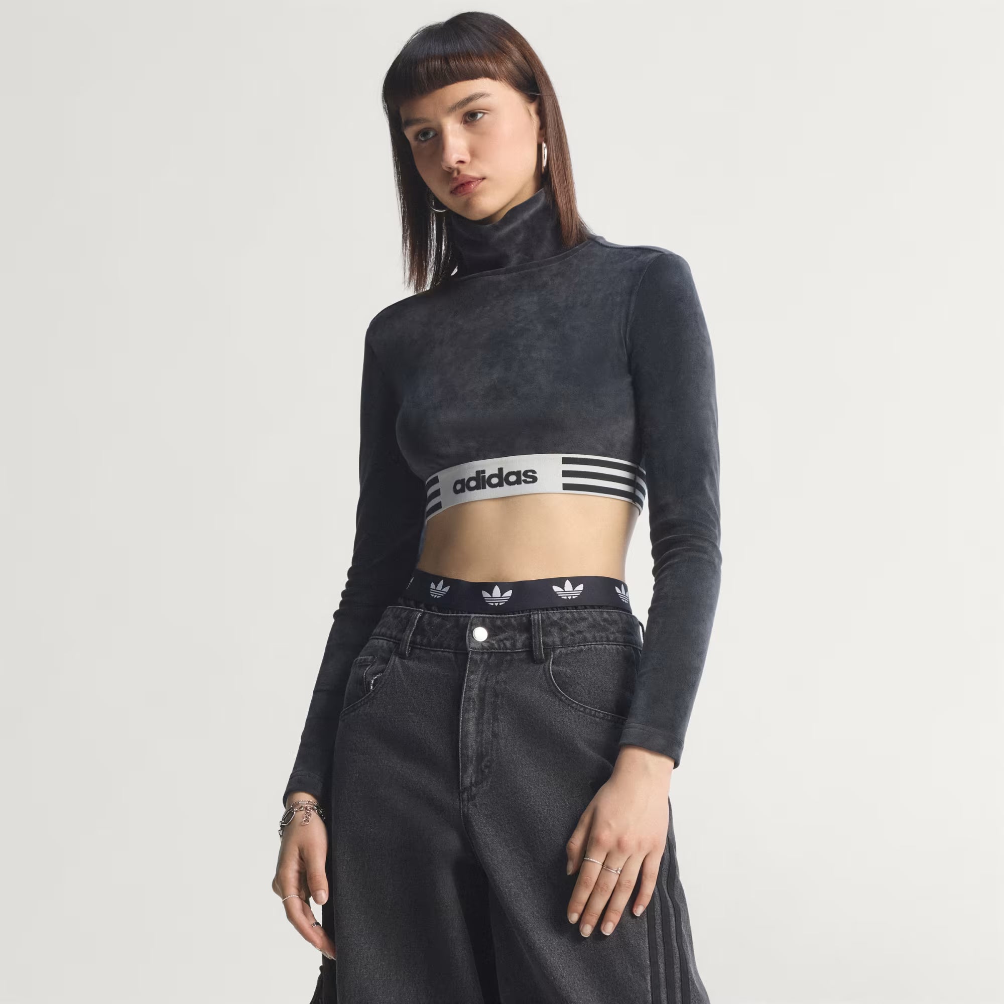 Wmns Adidas Winterized Crop Tee 'Black'|JX7727|TF – Top Fashion Wmns Adidas Winterized Crop Tee 'Black'|JX7727|TF – Top Fashion
