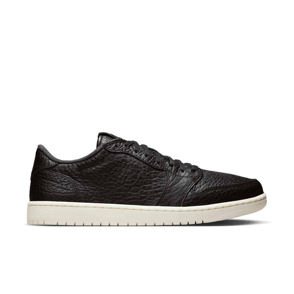 Air Jordan 1 Retro Low 'Black/Black-Sail|848775-005|Top Fashion