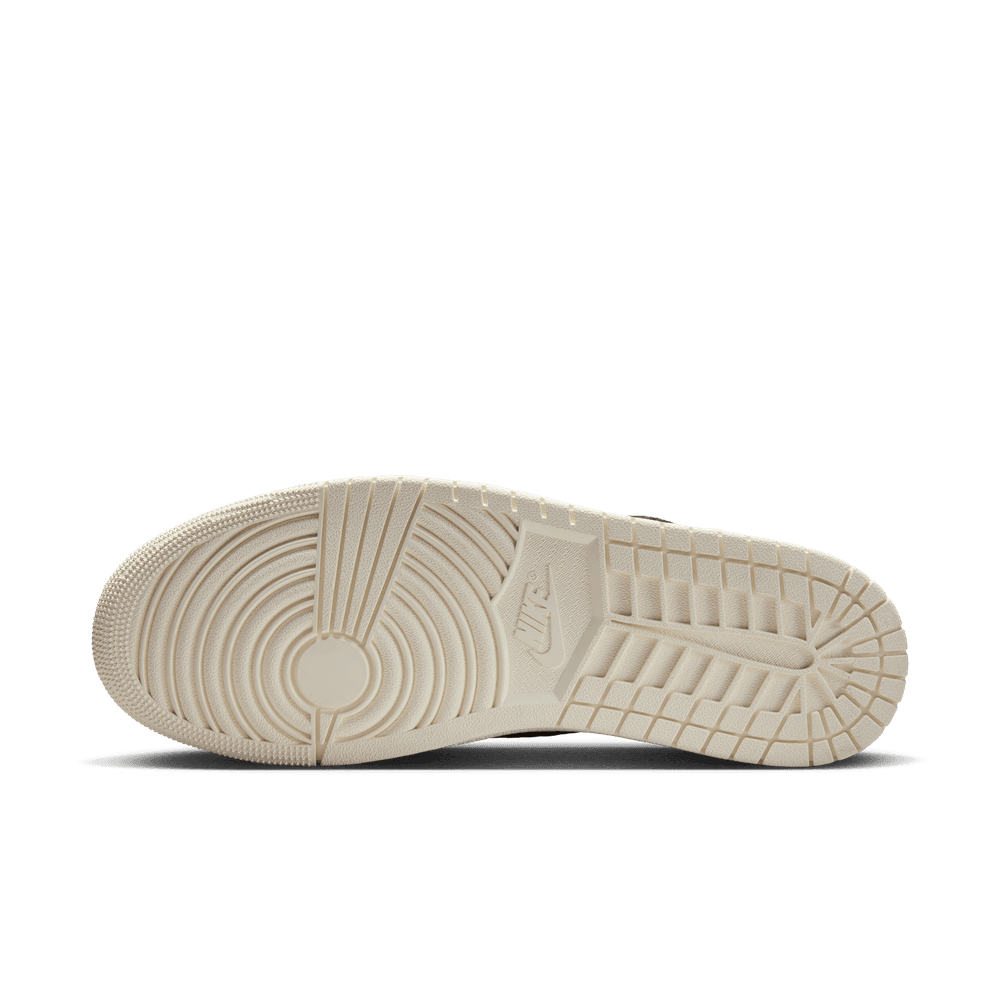 Air Jordan 1 Retro Low 'Black/Black-Sail|848775-005|Top Fashion