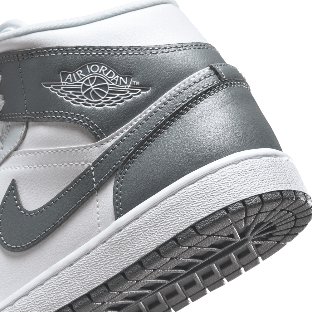 Wmns Air Jordan 1 Mid