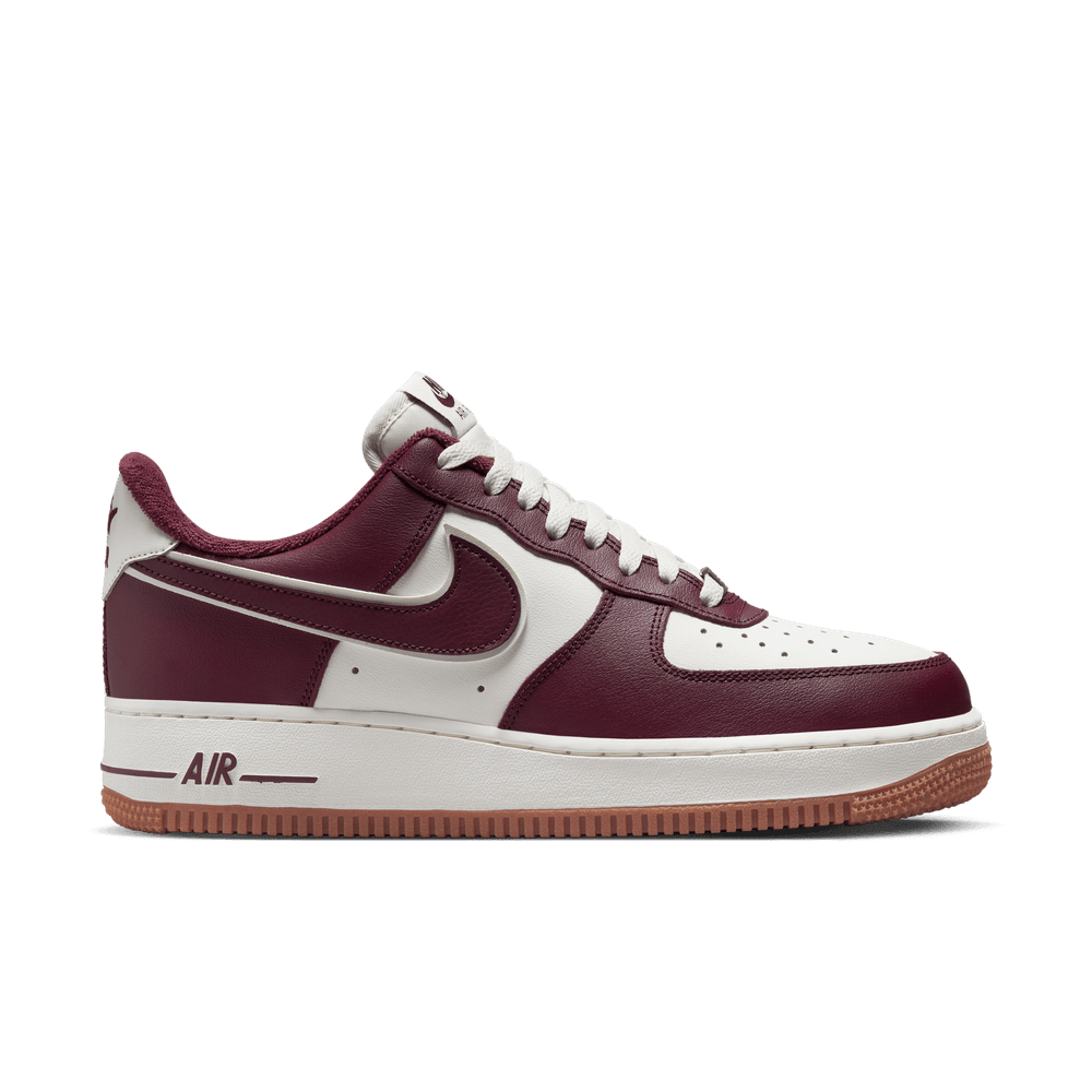 Nike Air Force 1 '07 LV8