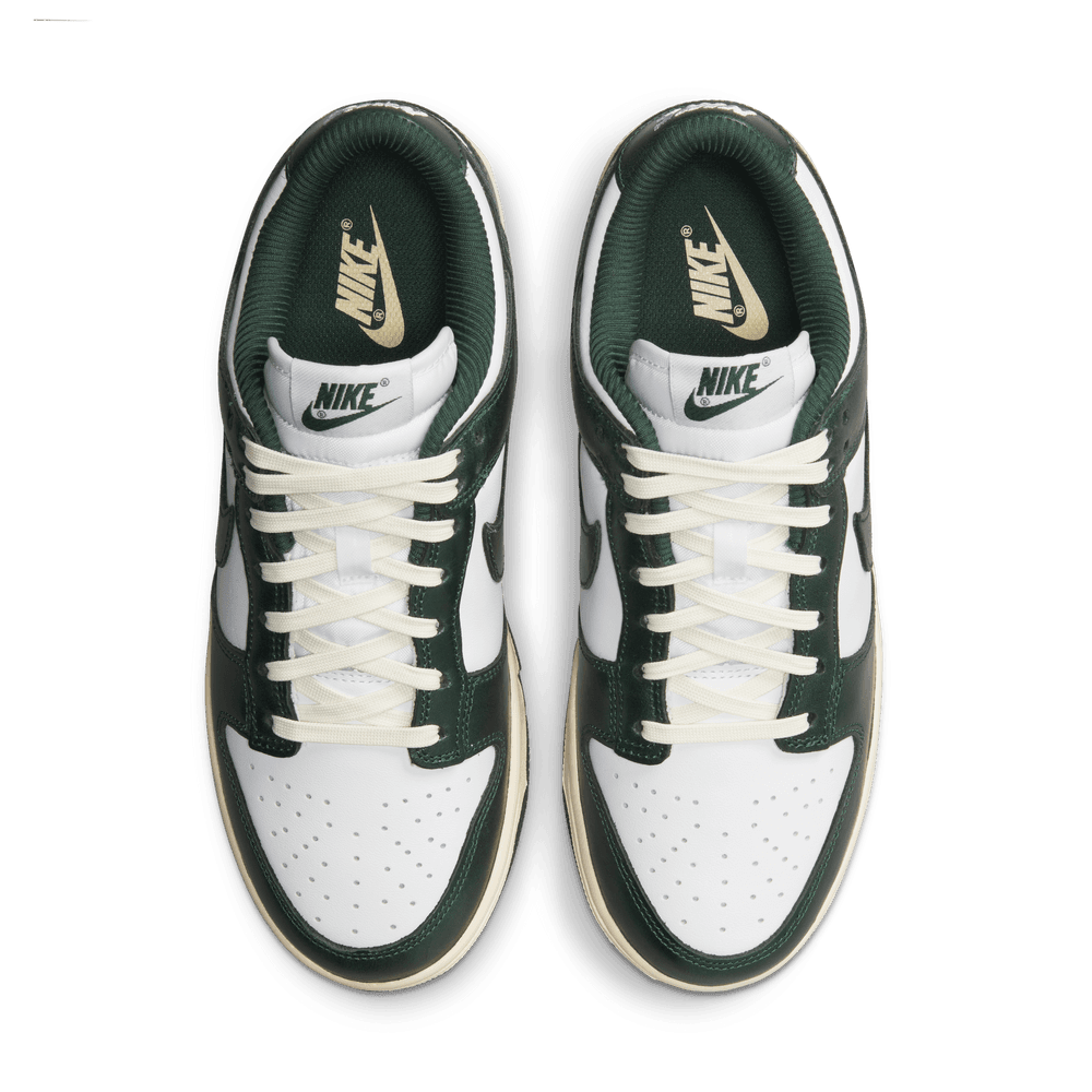 Wmns Nike Dunk Low