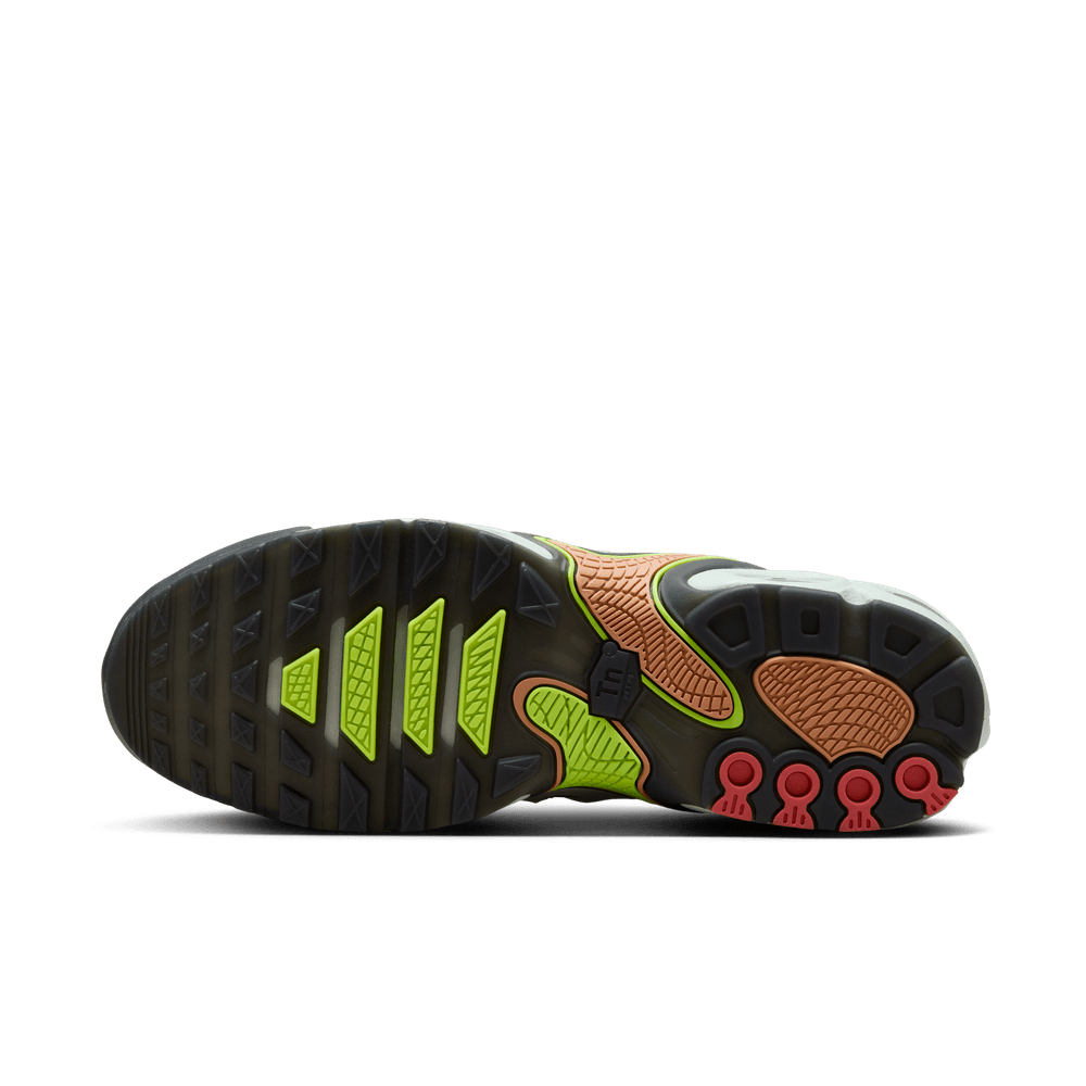 Nike Air Max Plus Drift 'Light Silver/Volt-Dk Smoke Grey|FD4290
