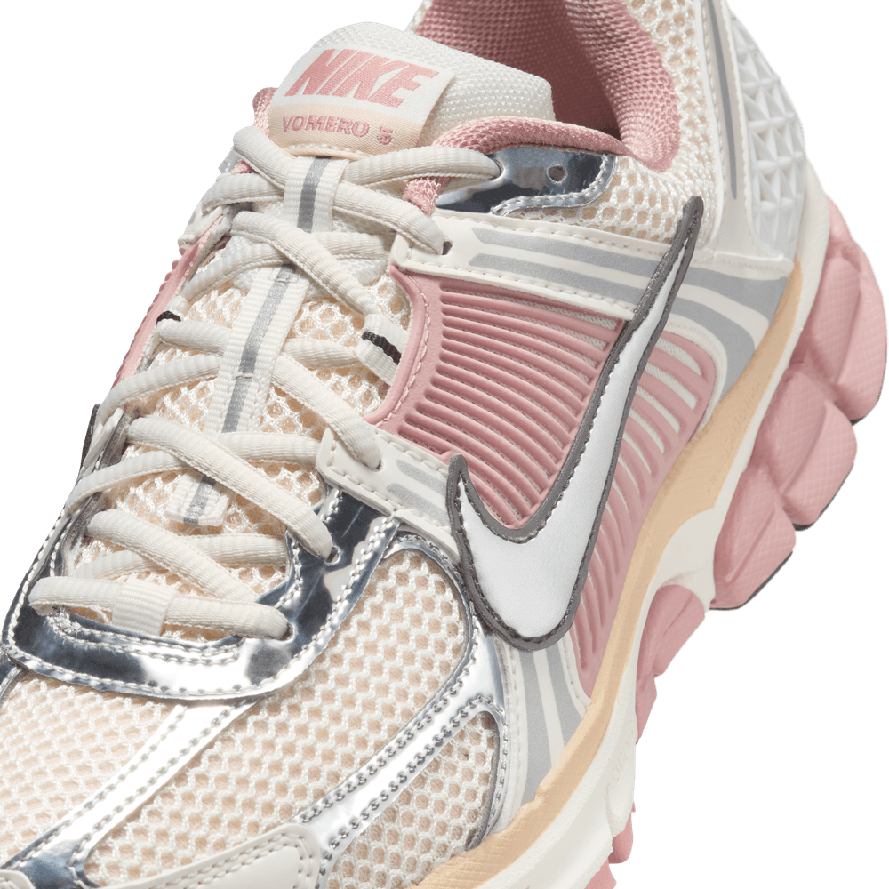Wmns Nike Zoom Vomero 5