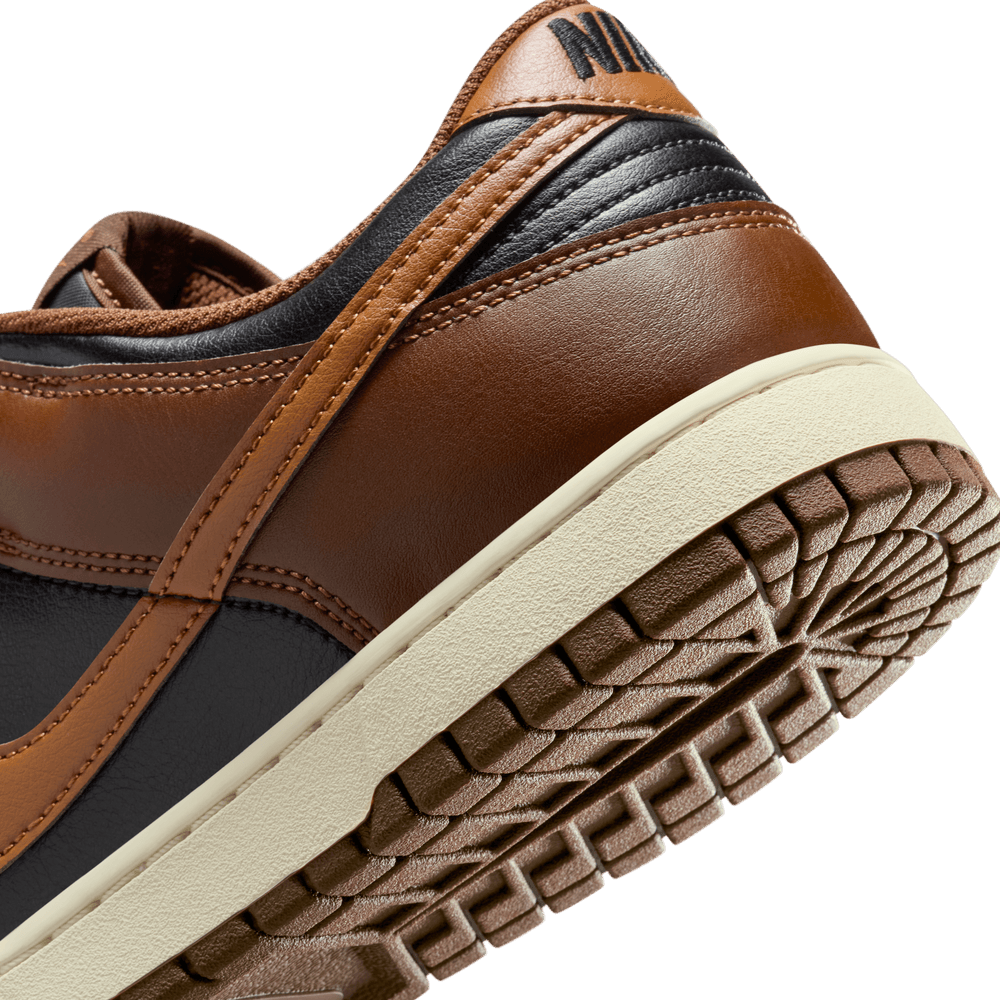 Nike Dunk Low Retro