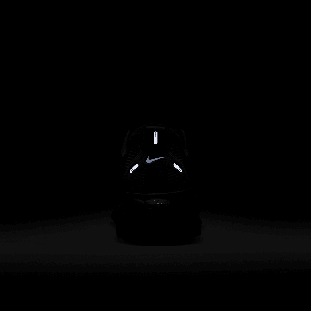 Nike Vomero 18