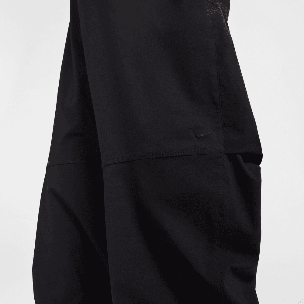 Nike Tech Woven Oversized Pant