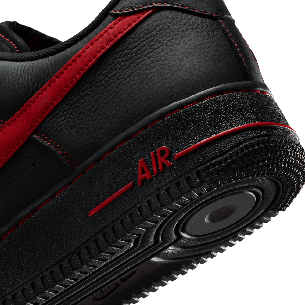 Nike Air Force 1 '07 LV8