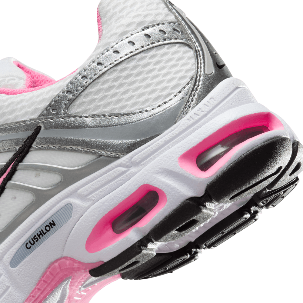 Wmns Nike Air Max Moto 2K