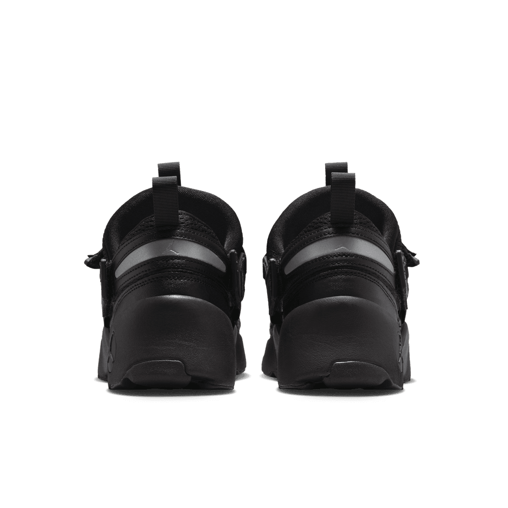Wmns Air Jordan Trunner LX