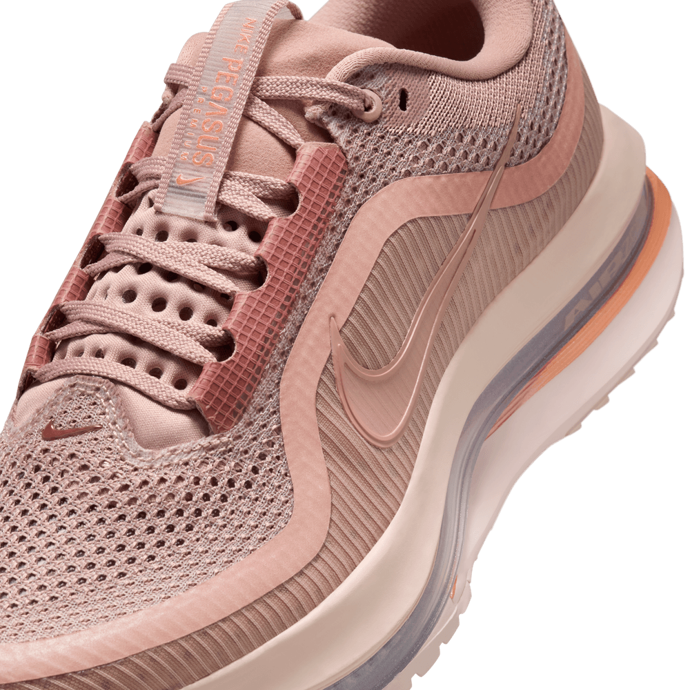 Wmns Nike Pegasus Premium
