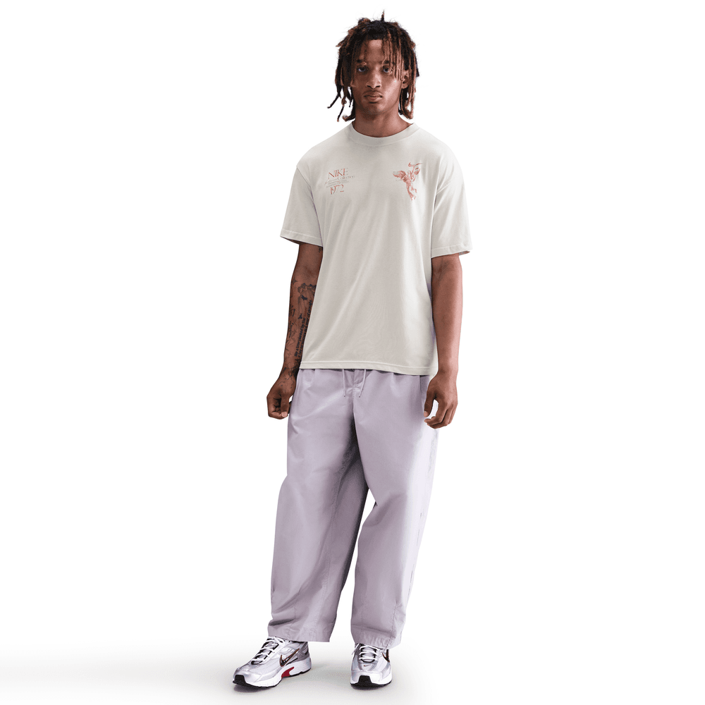 Nike Sportswear M90 GFX Vibe Tee 'Light Orewood Brown|HV0167-104