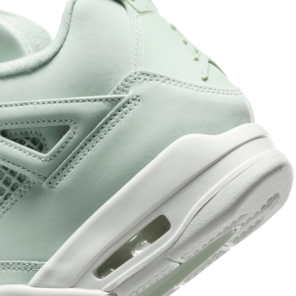 Wmns Air Jordan 4 Retro