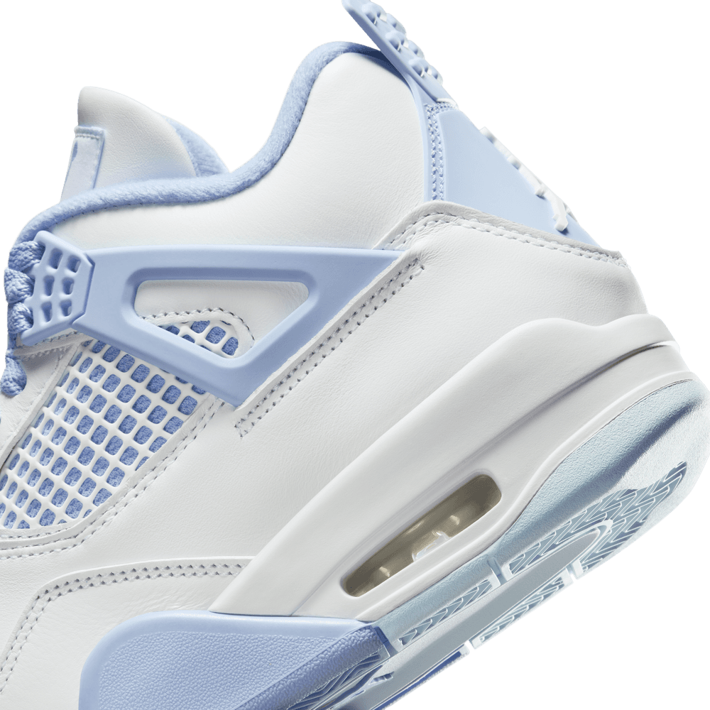 Wmns Air Jordan 4 Retro