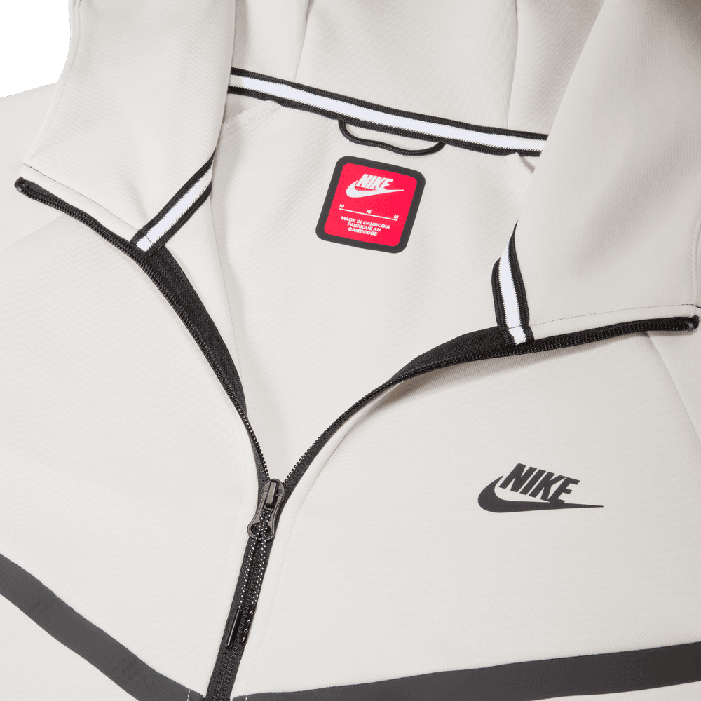 white black nike tech fleece