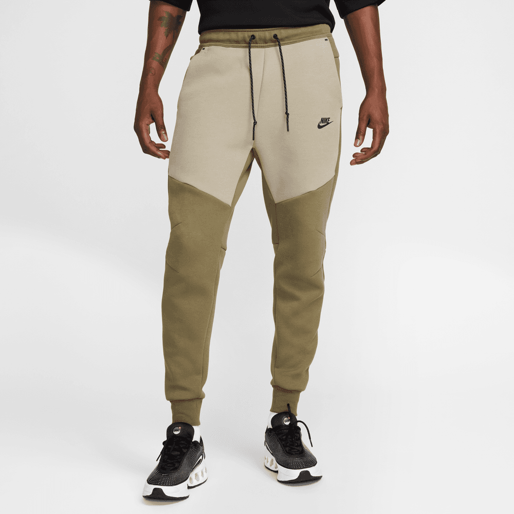lightweight joggers nike