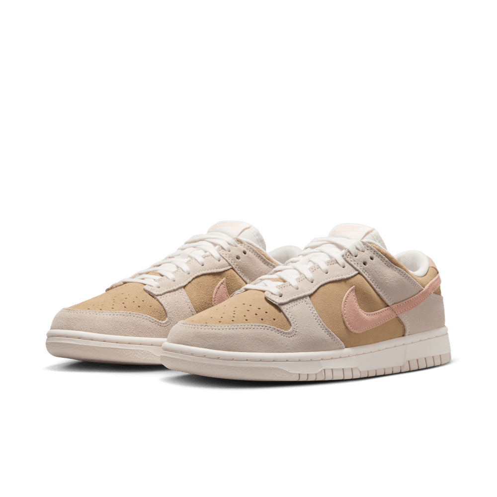 Wmns Nike Dunk Low