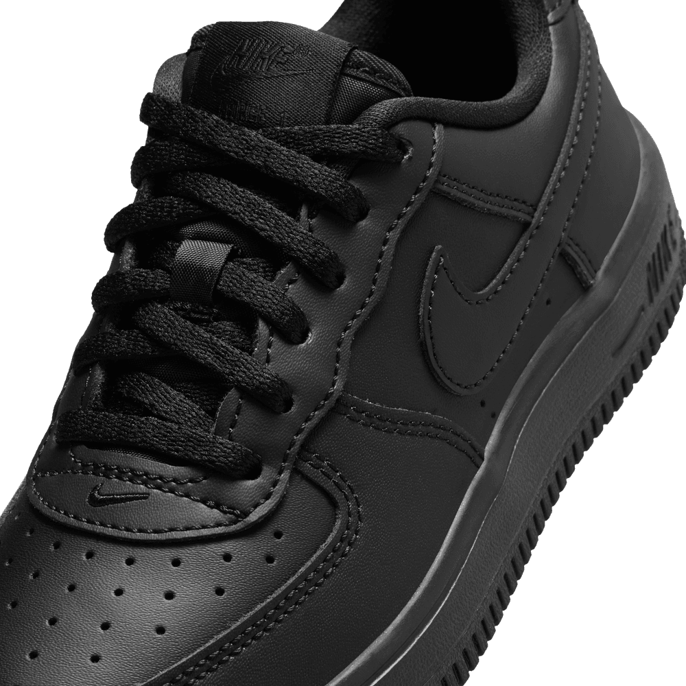 PS Nike Force 1