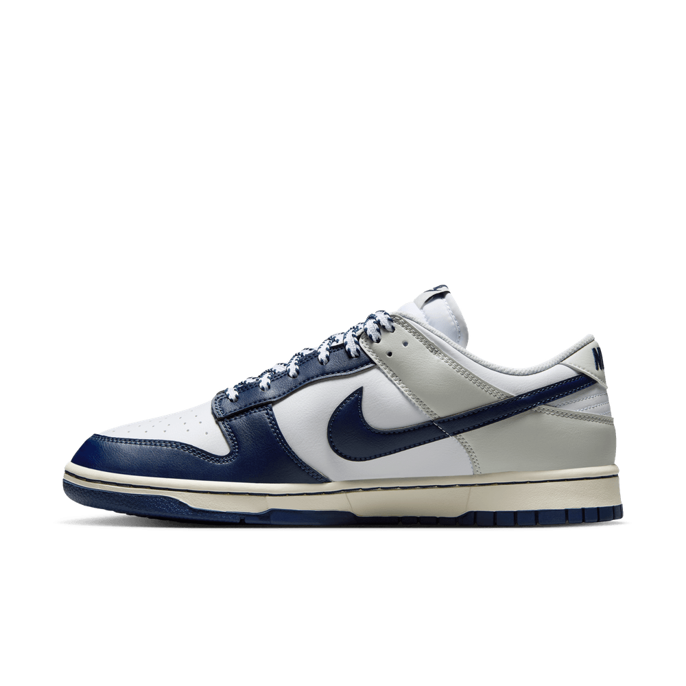 Nike Dunk Low Retro
