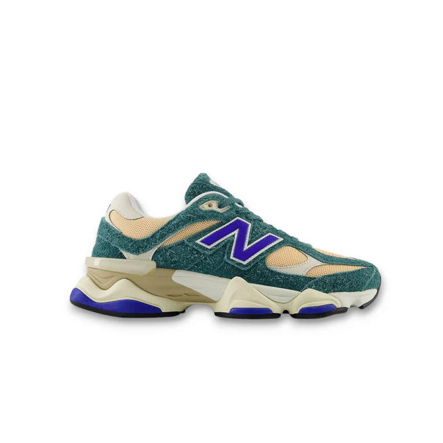 New Balance 9060 'New Spruce/Peach Blossom/Team Royal|U9060GEC|TF