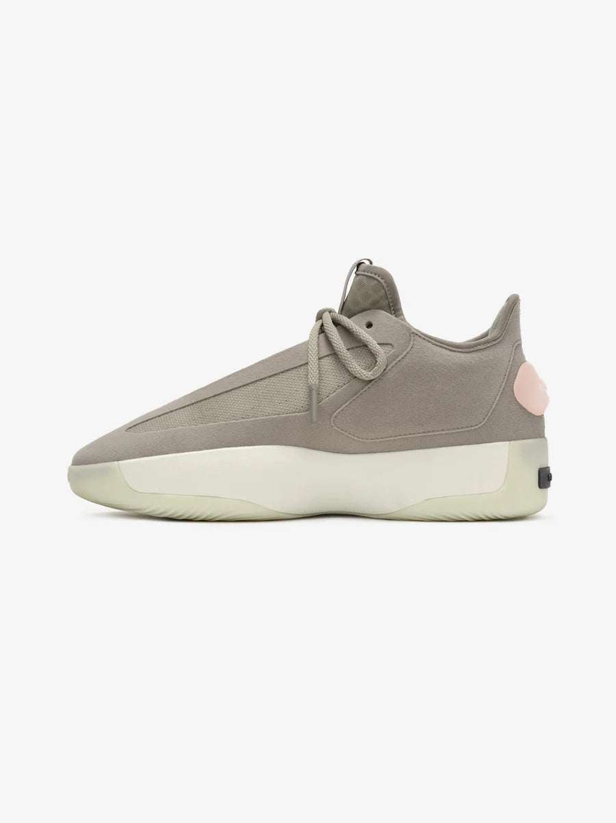 Fear of God Athletics II Basketball 9.5 / Putty Beige/Putty Beige Fear of God Athletics II Basketball 9.5 / Putty Beige/Putty Beige