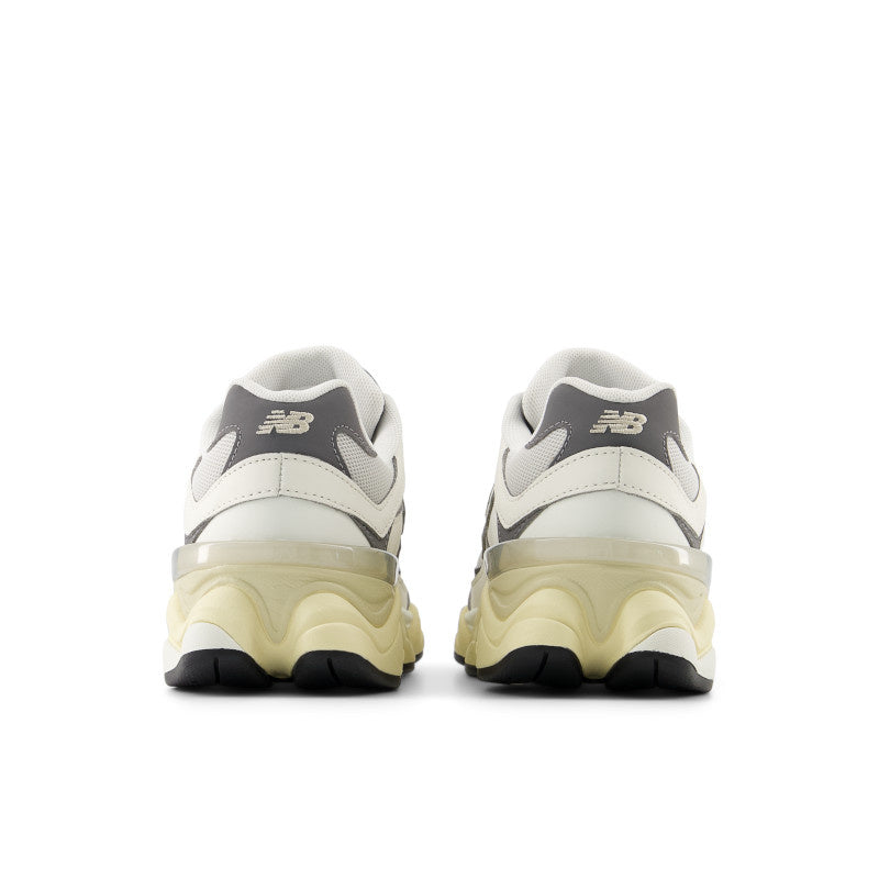 PS New Balance 9060