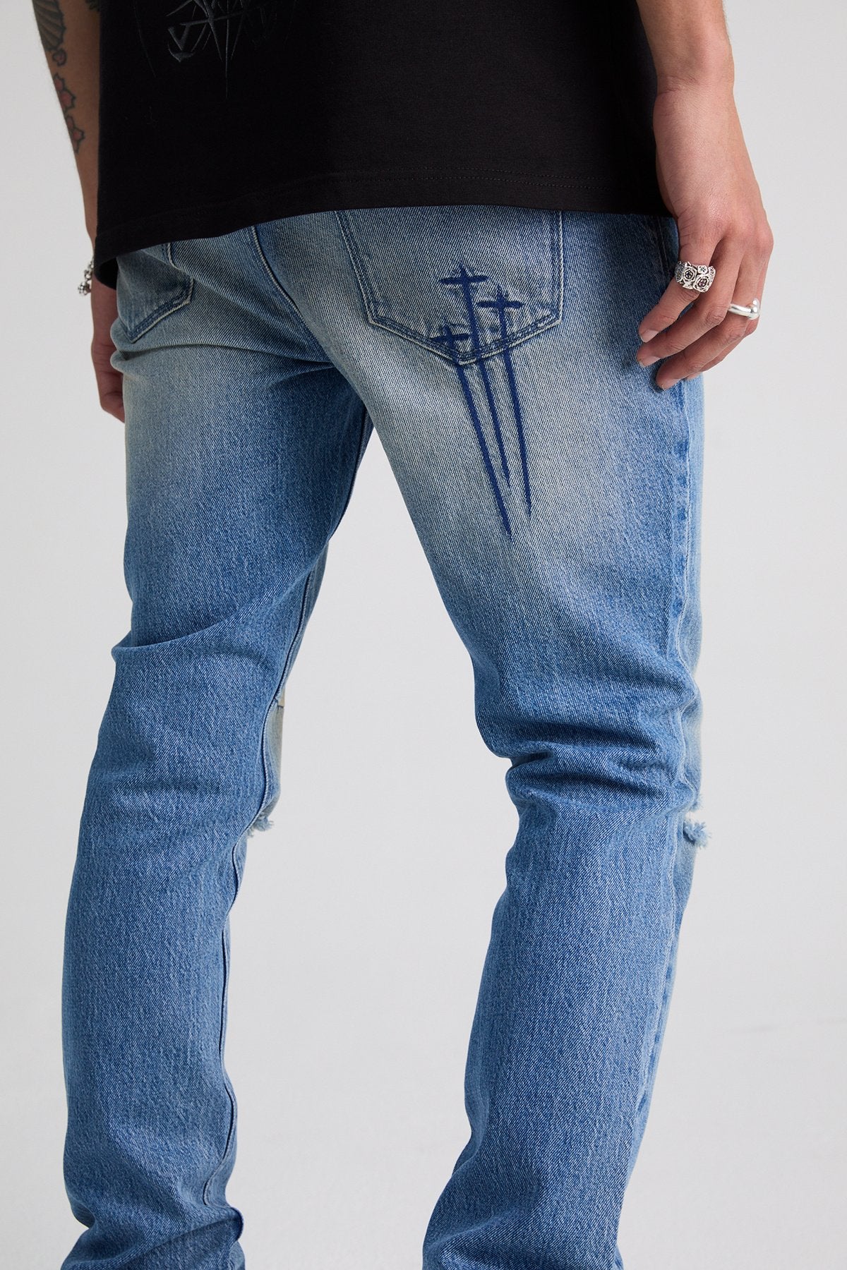 RTA Blue Haze Triple Cross Bryant Denim