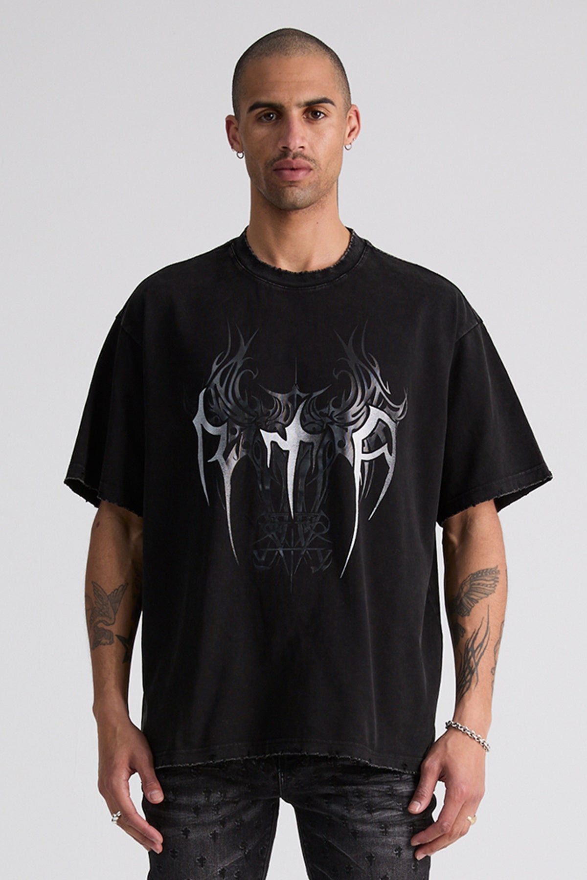 RTA Cyber Sigilism Colin Tee 'Black|MLFQK911-T1322BCSIG|Top Fashion