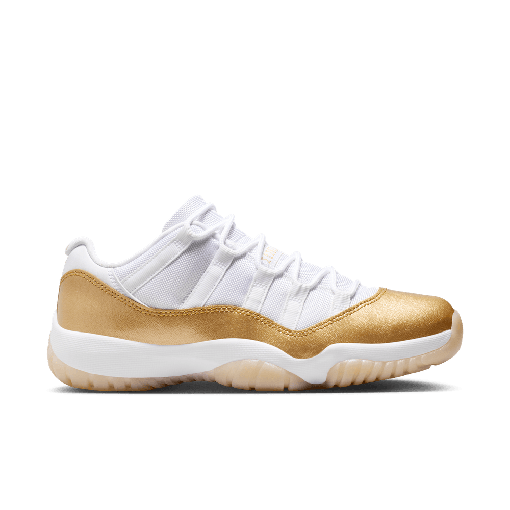 WOMEN'S AIR JORDAN 11 RETRO LOW 'WHITE/METALLIC GOLD-TEAM GOLD' 05 09 26