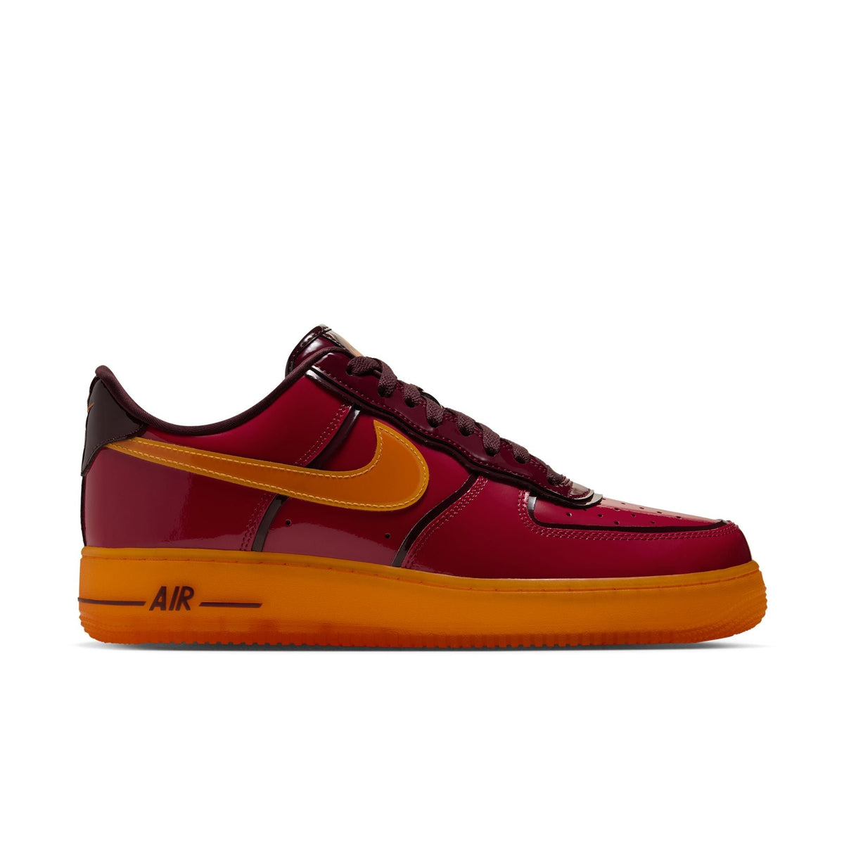 NIKE AIR FORCE 1 '07 PREMIUM 'GYM RED/BRIGHT CERAMIC-TEAM RED' - 11 01 26
