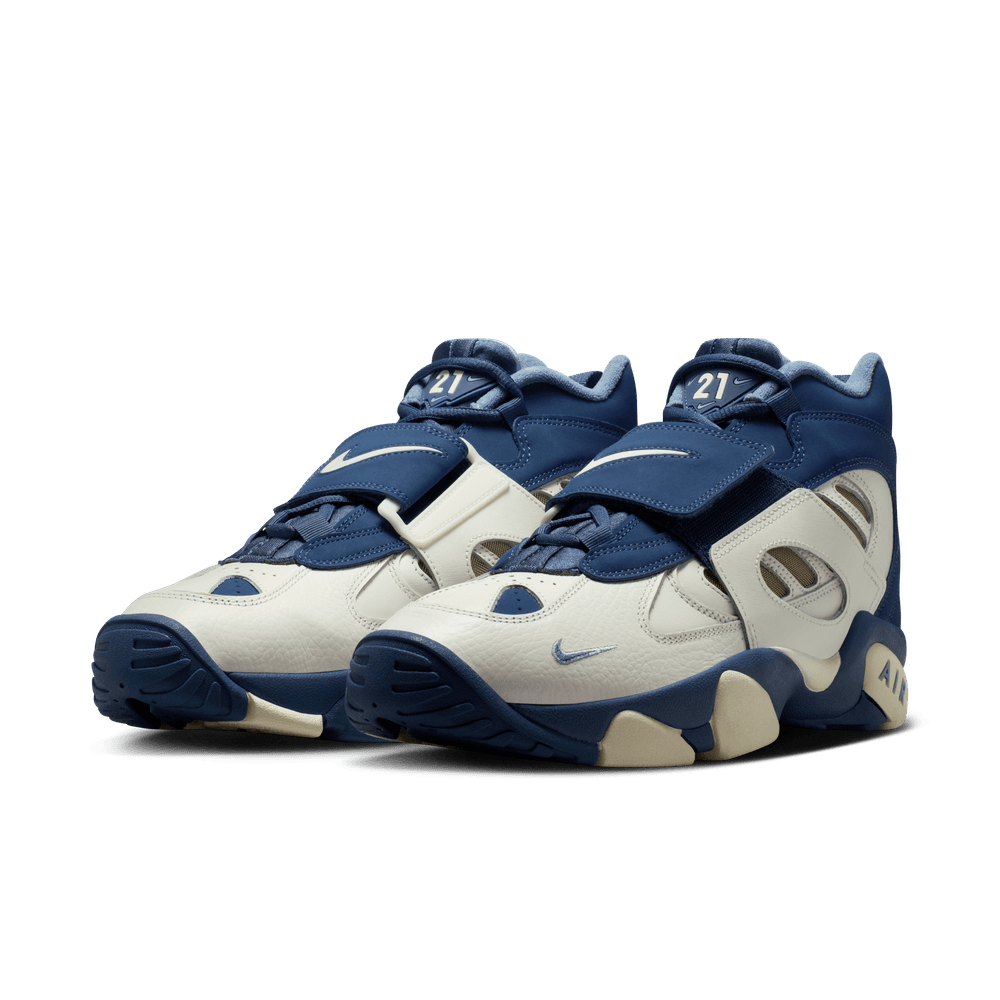 Nike Diamond Turf II 'Sail/Mystic Navy-Blue Grey-Metallic Gold'