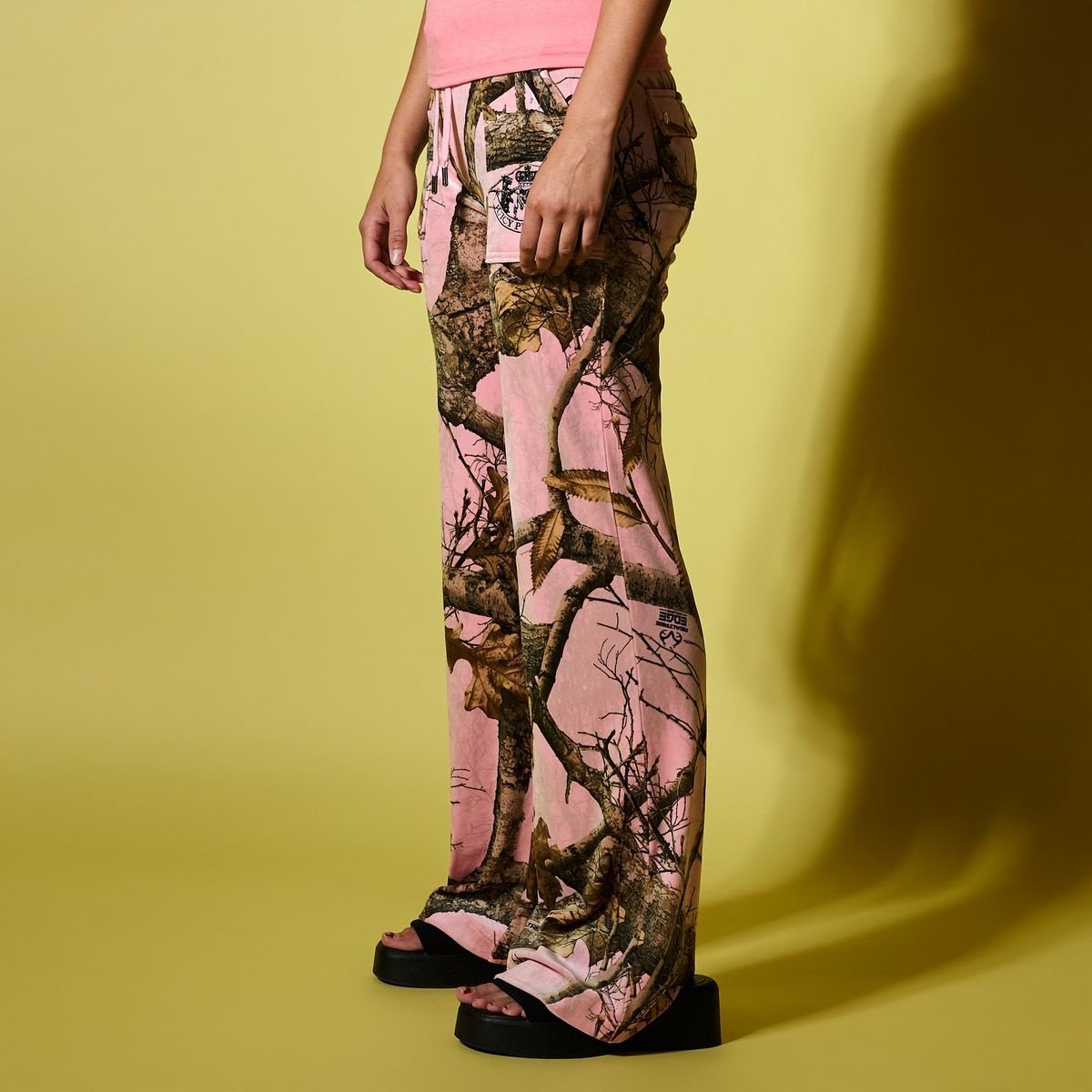 Wmns Pleasures x Juicy Couture Realtree Velour Sweatpants