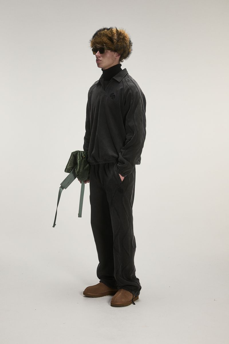 Criminal Damage Wavy Seam Training Top