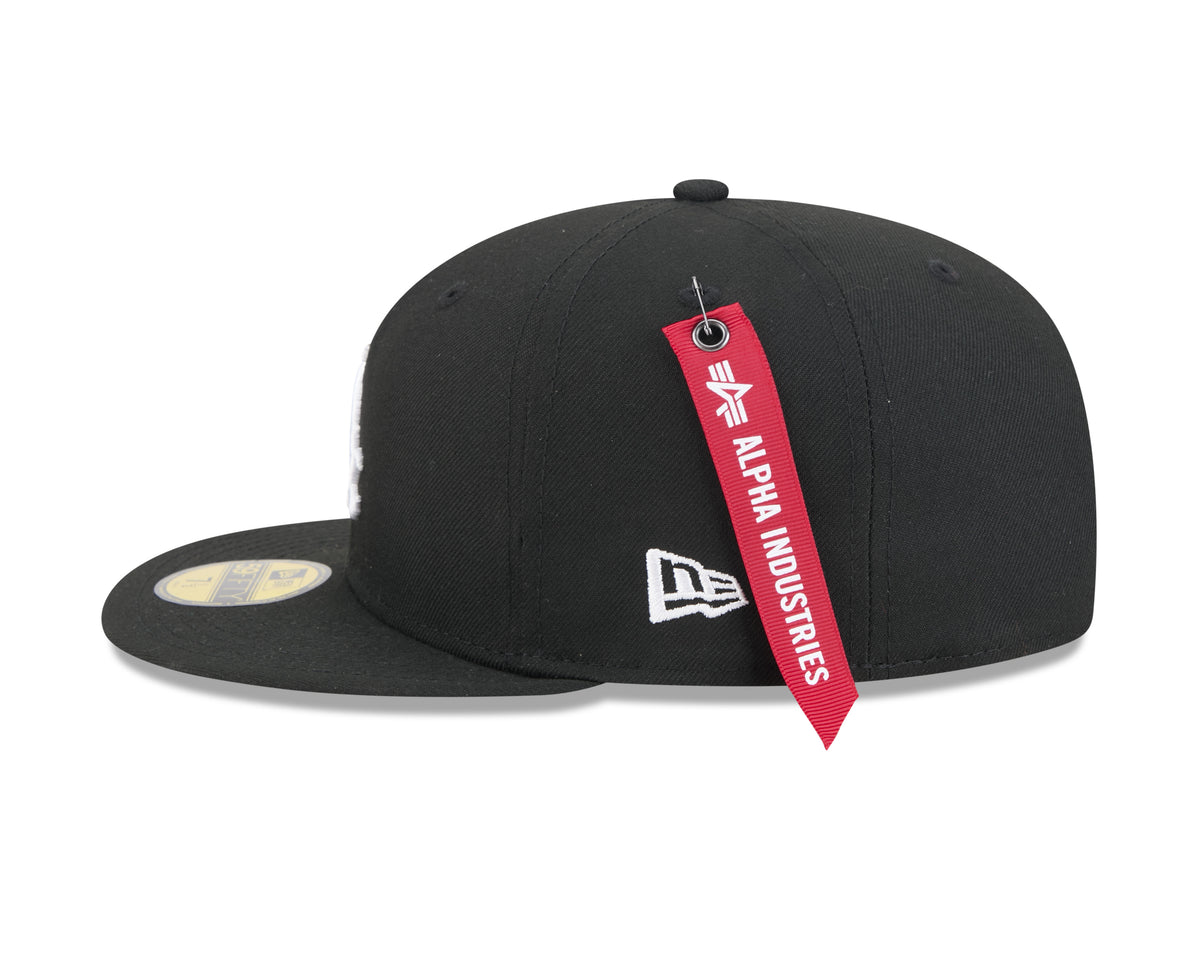 New Era x Alpha Industries 5950 Chicago White Sox Fitted Hat