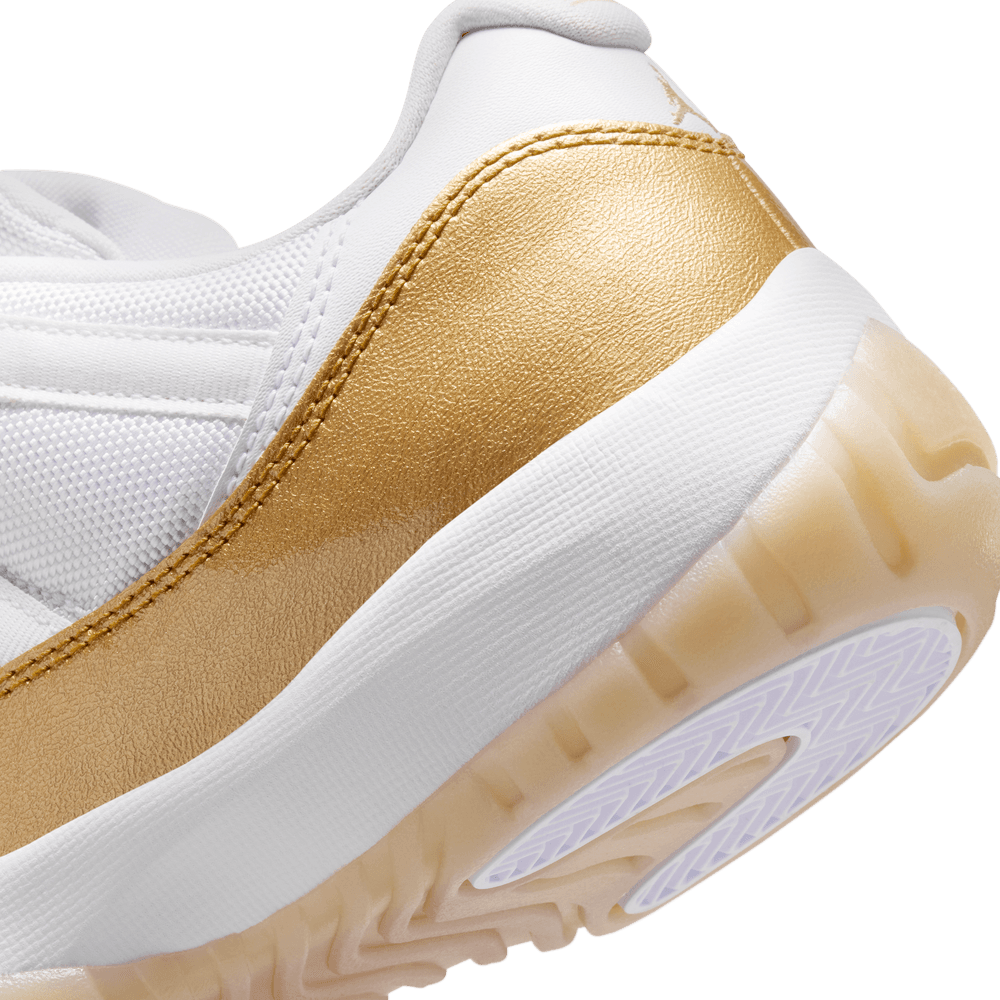 Wmns Air Jordan 11 Retro Low