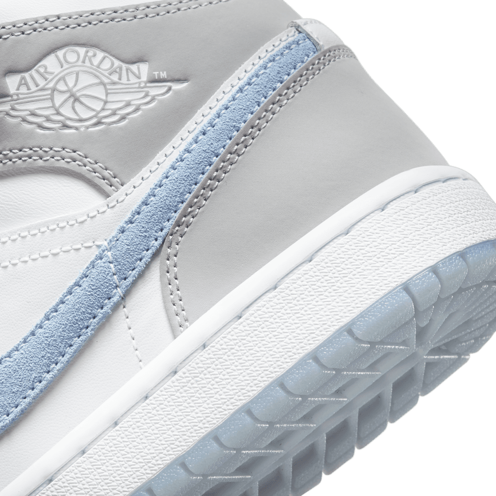 Wmns Air Jordan 1 Mid