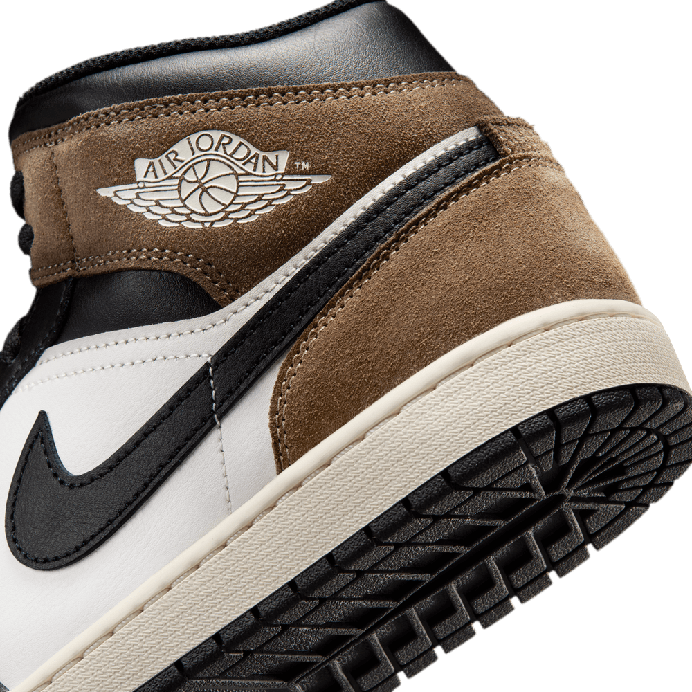 Air Jordan 1 Mid