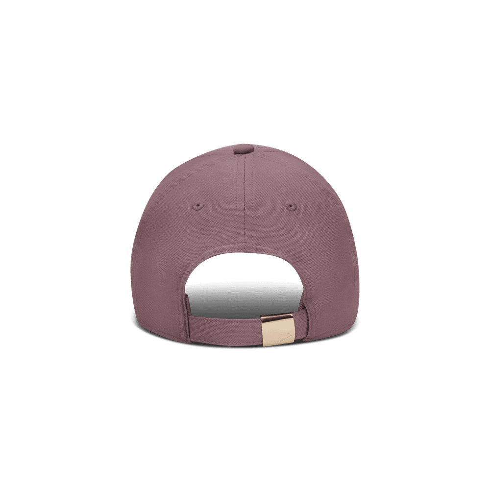 Nike Dri-FIT Club Structured Metal Logo Cap