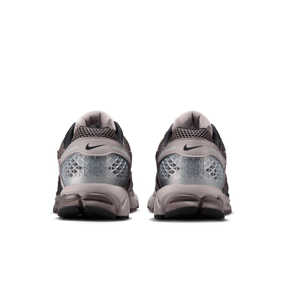 Nike Zoom Vomero 5