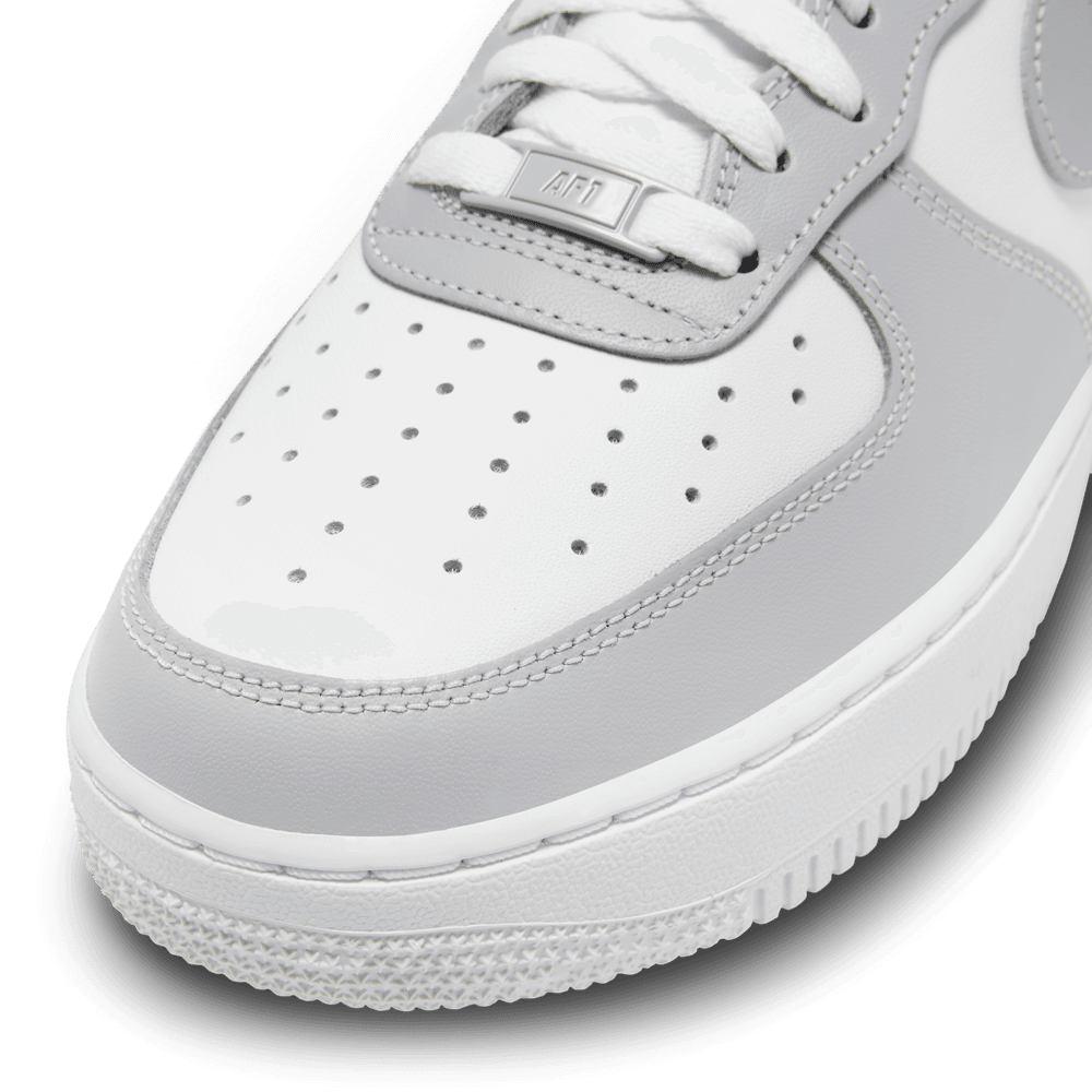 Nike Air Force 1 '07