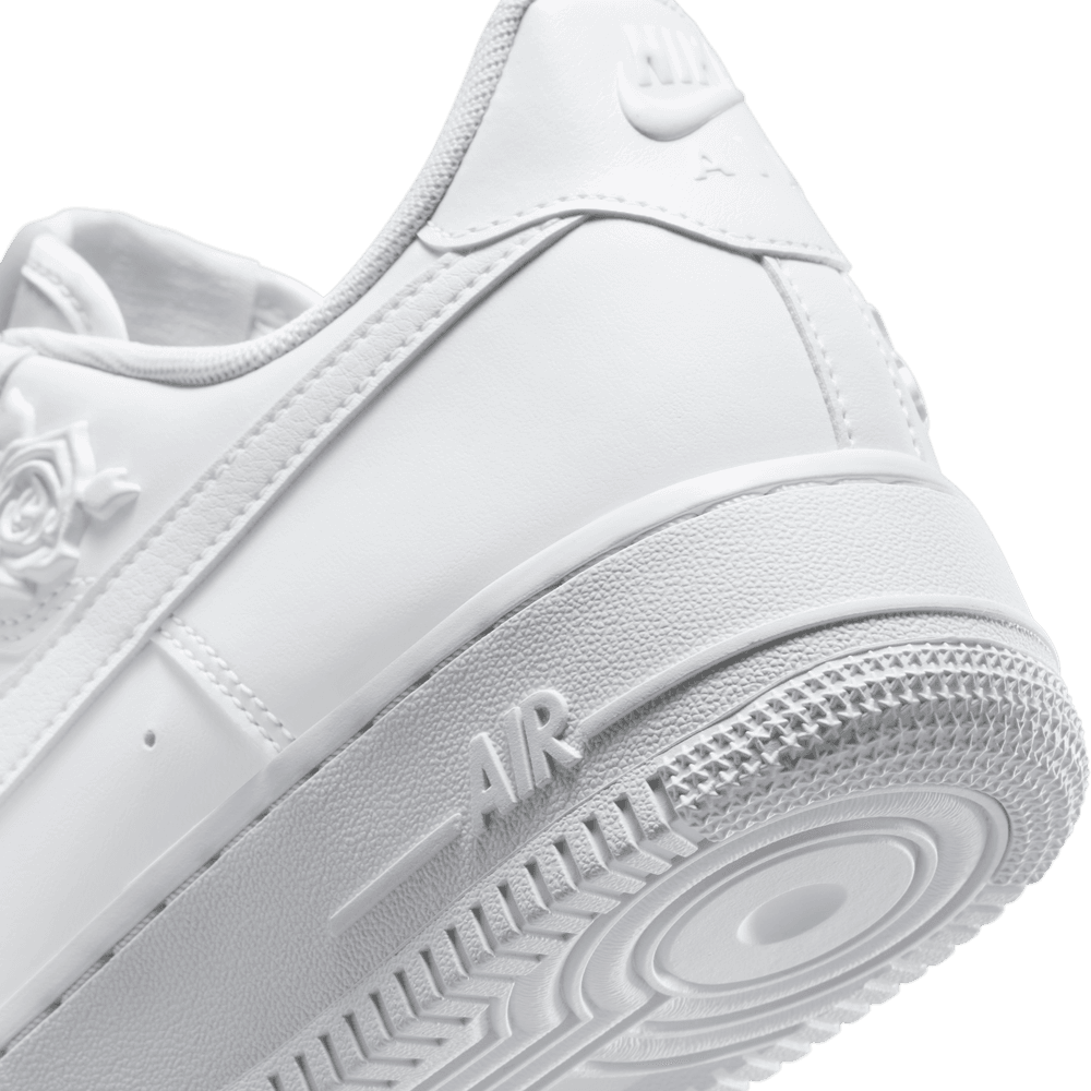 Wmns Nike Air Force 1