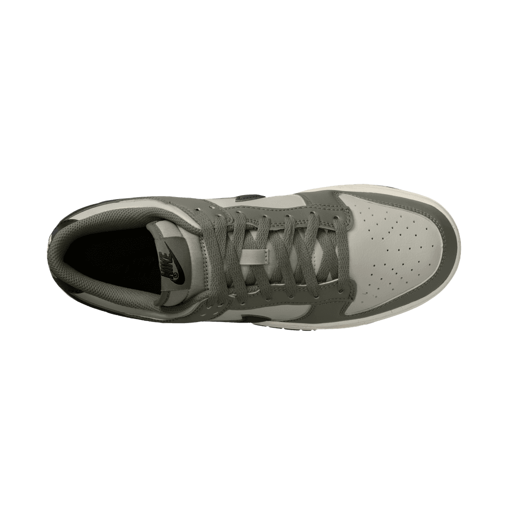 Nike Dunk Low Retro