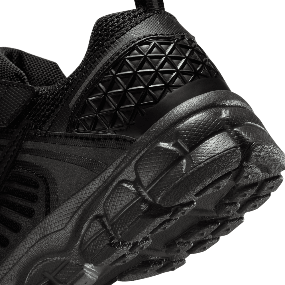 PS Nike Vomero 5