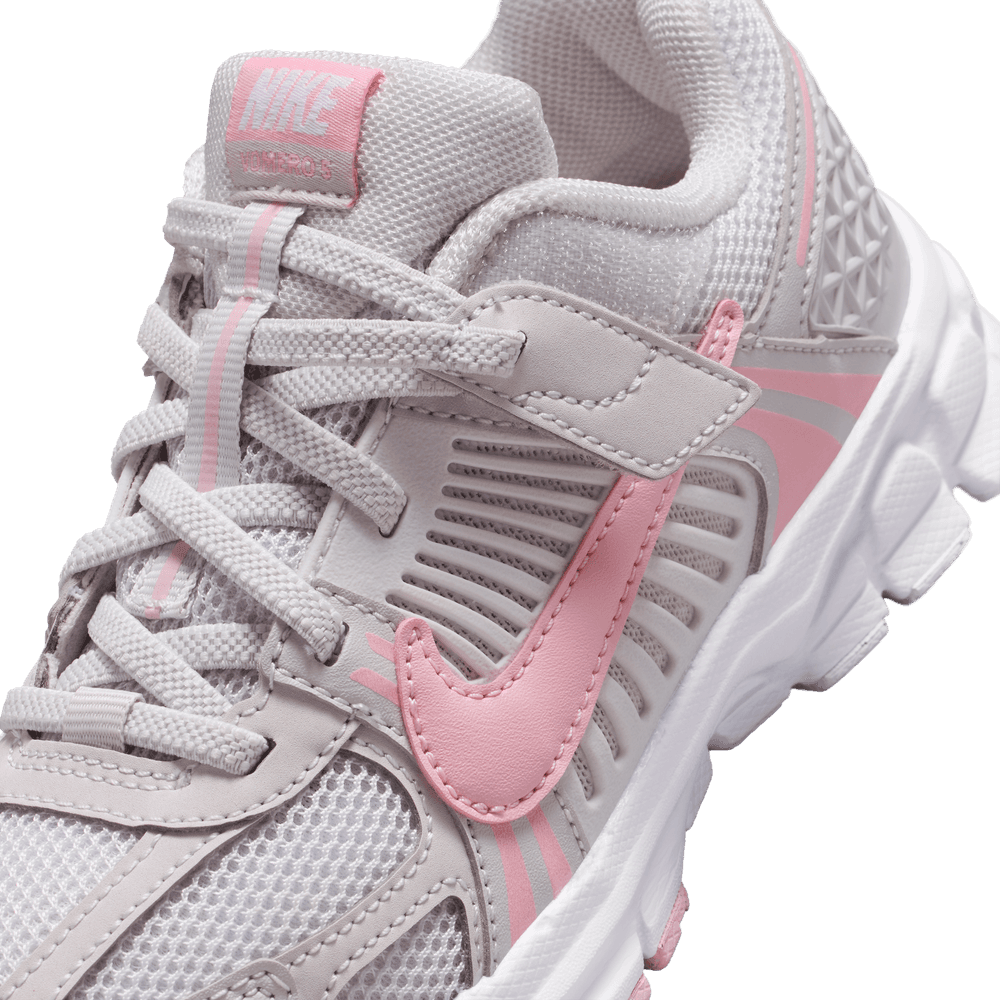 PS Nike Vomero 5