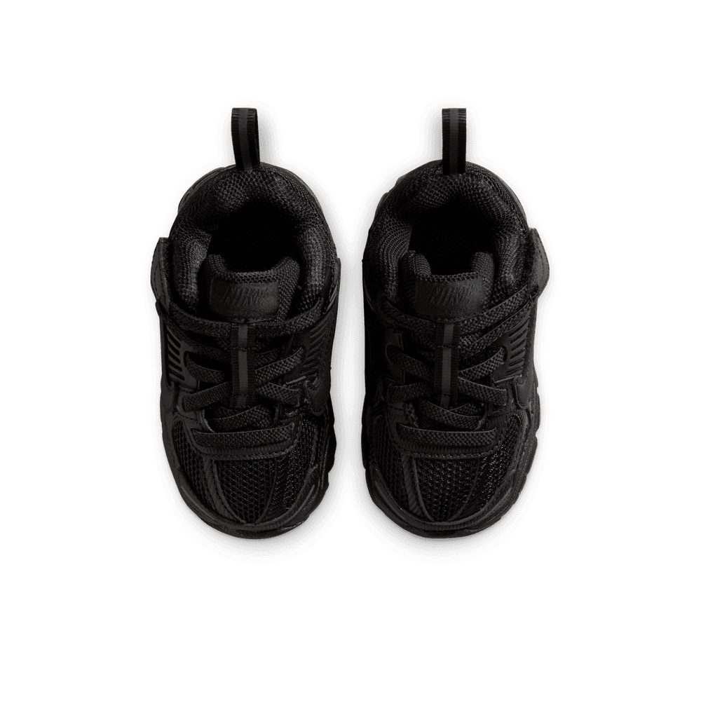 TD Nike Vomero 5