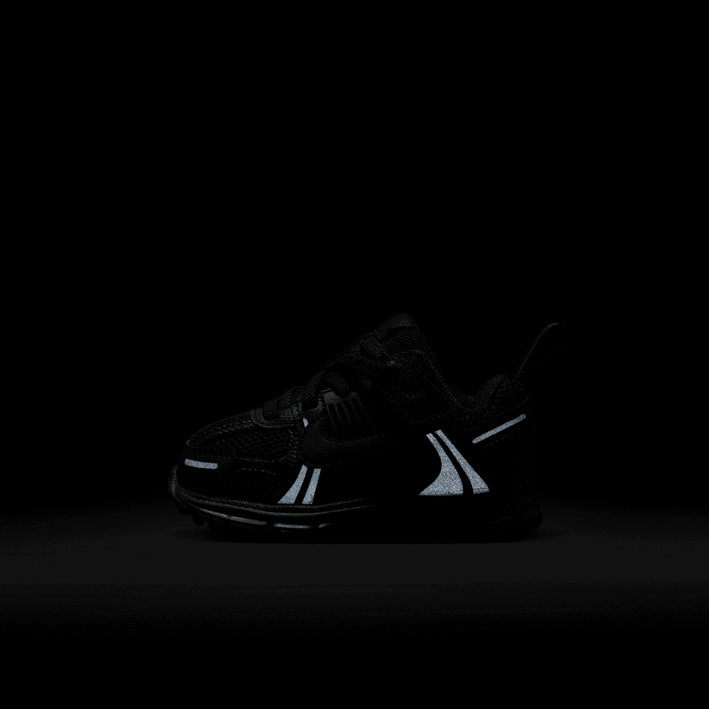 TD Nike Vomero 5
