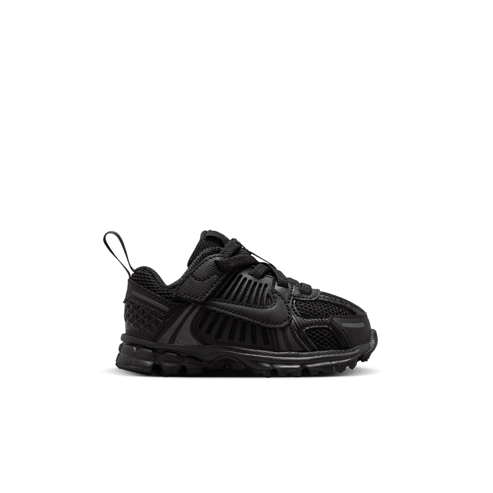 TD Nike Vomero 5