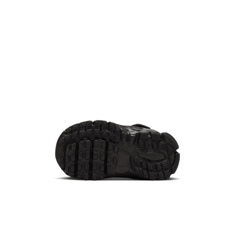 TD Nike Vomero 5