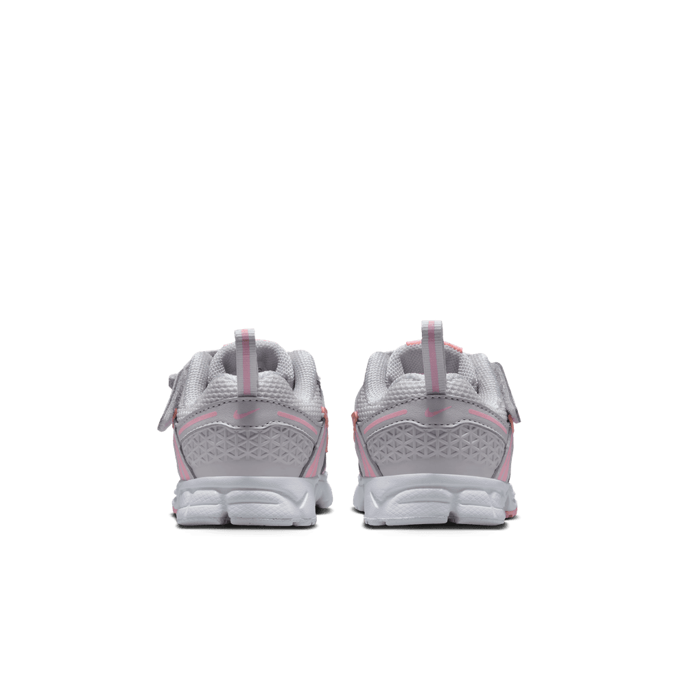 TD Nike Vomero 5