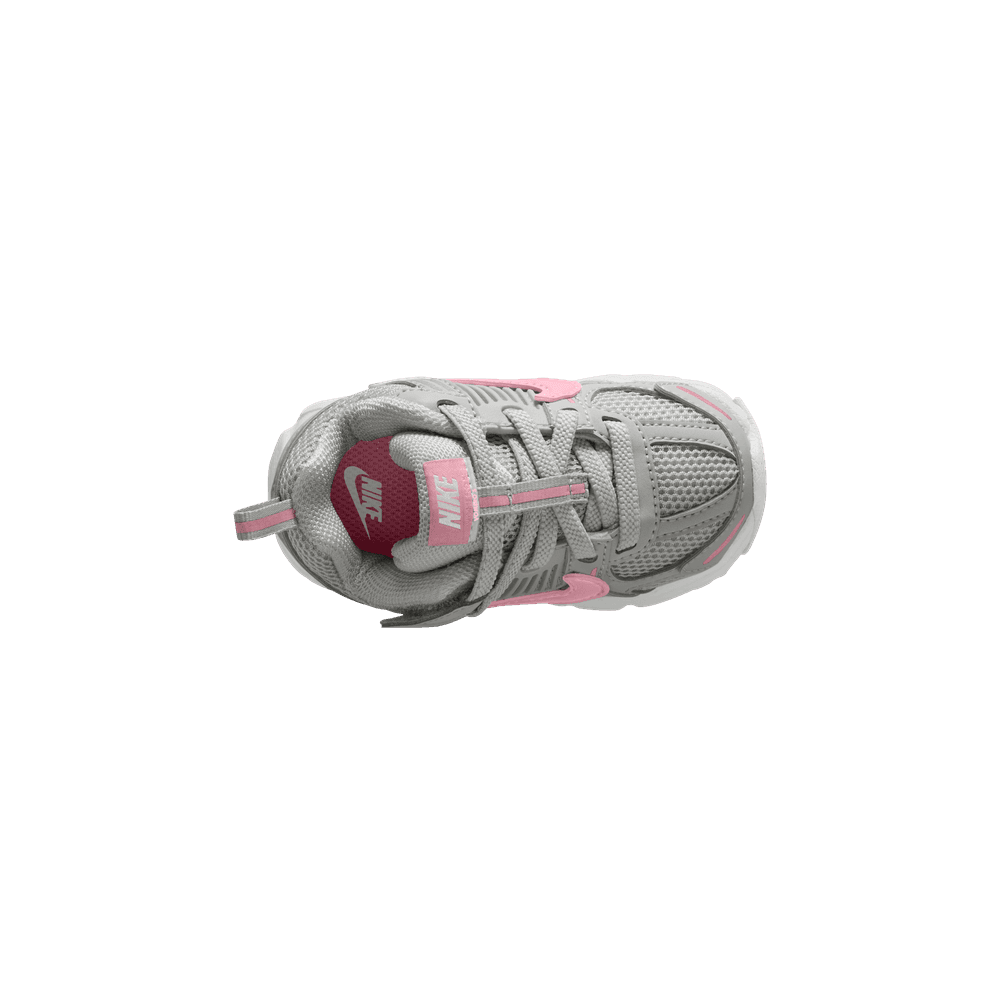 TD Nike Vomero 5